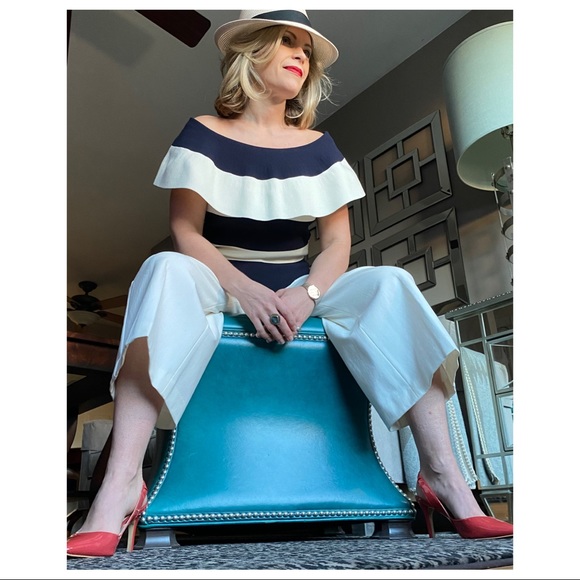 Classic navy & cream two-pieces (top and pants) - Picture 3 of 11